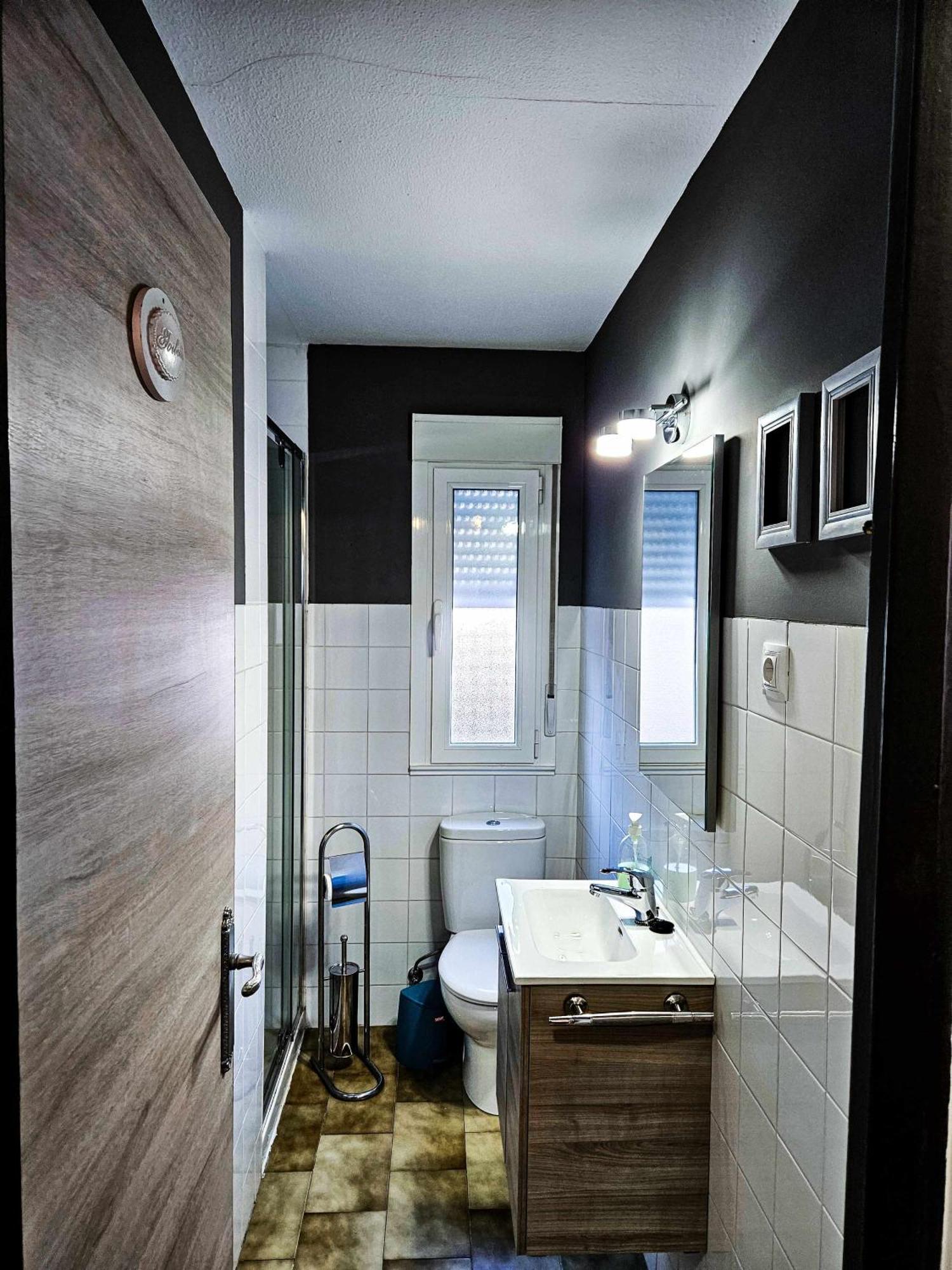 Oak House Oakplacescom เลออน ภายนอก รูปภาพ
