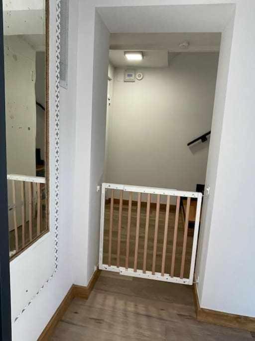 Oak House Oakplacescom เลออน ภายนอก รูปภาพ